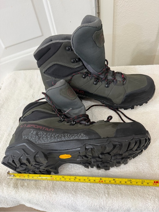 La Sportiva Gore-Tex Surround Vibram Boots US 10.5 main image 8